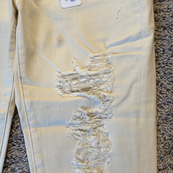 American Eagle cream jeans - Picture 9 of 9